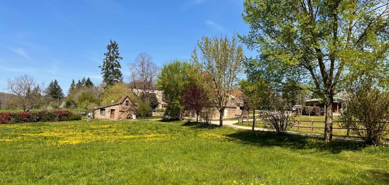 Bungalow "Les Randonneurs" Lacapelle-Marival Exteriér fotografie